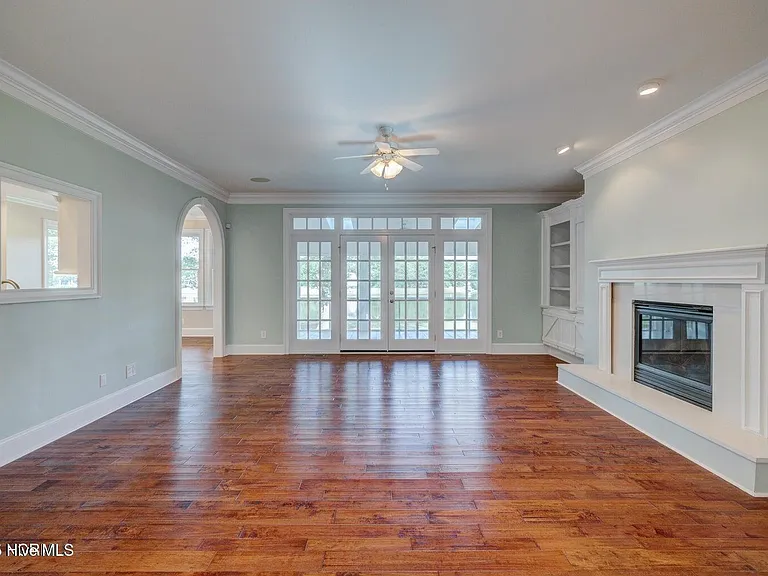 140 River Woods Dr — Photo 9