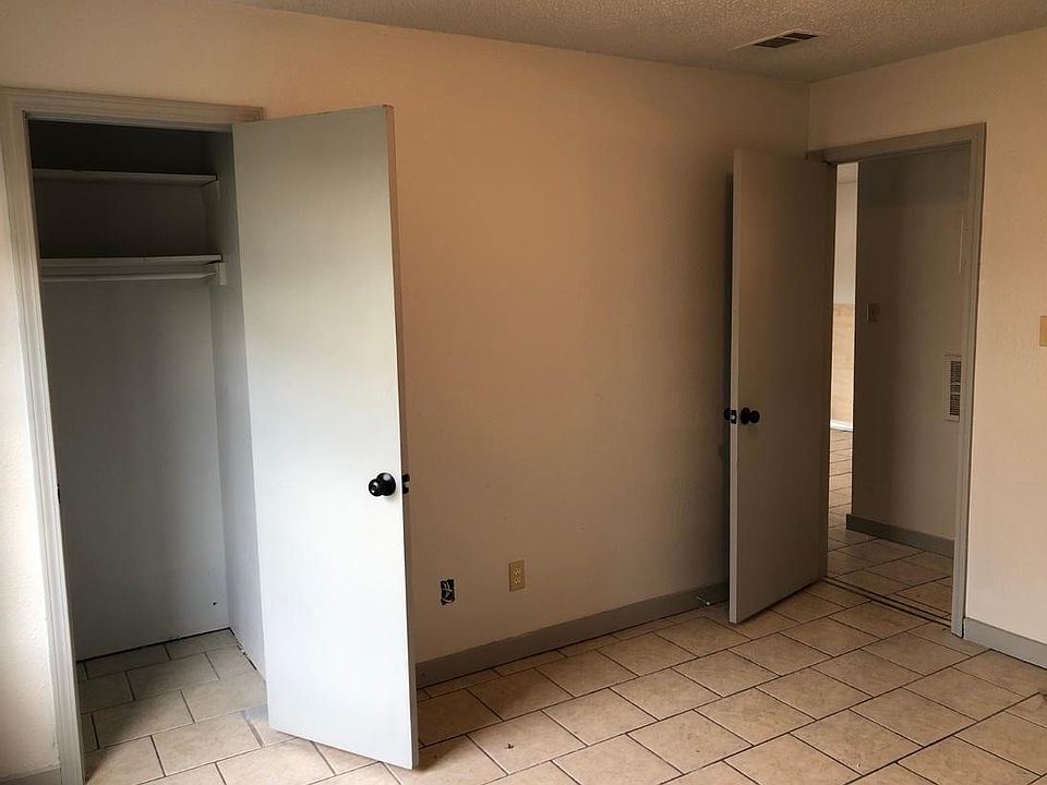 1st image of 3109B 7th Ave #B