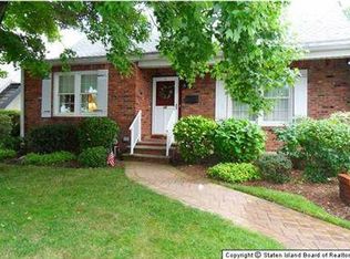10 Arlene St, Staten Island, NY 10314