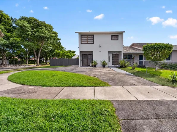 11510 SW 5th St, Sweetwater, FL 33174