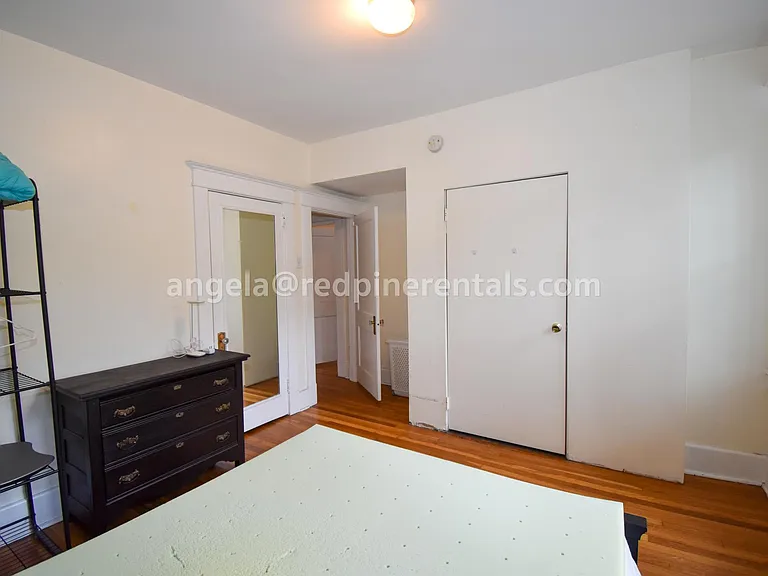 5728 Solway St #2 — Photo 16
