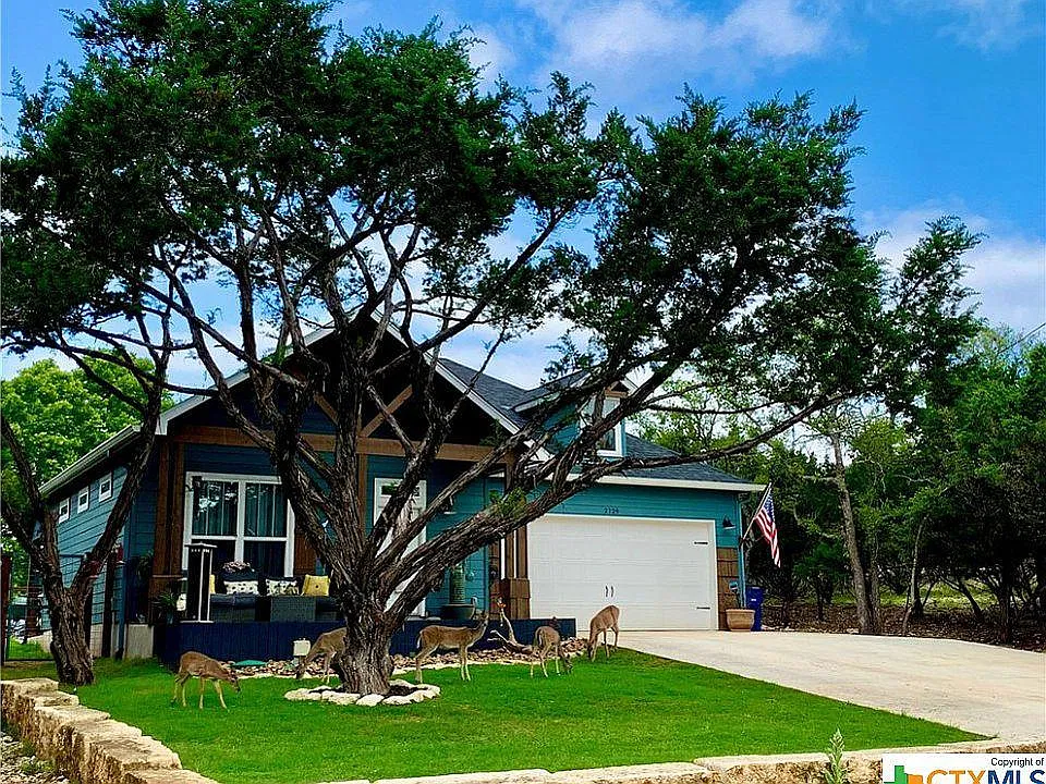 2729 Woodcrest Dr