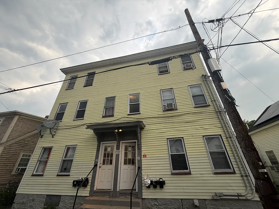 35-37 Fulton St #2