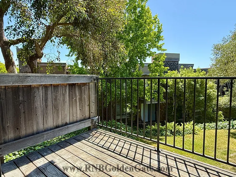 573 Seaver Dr — Photo 23