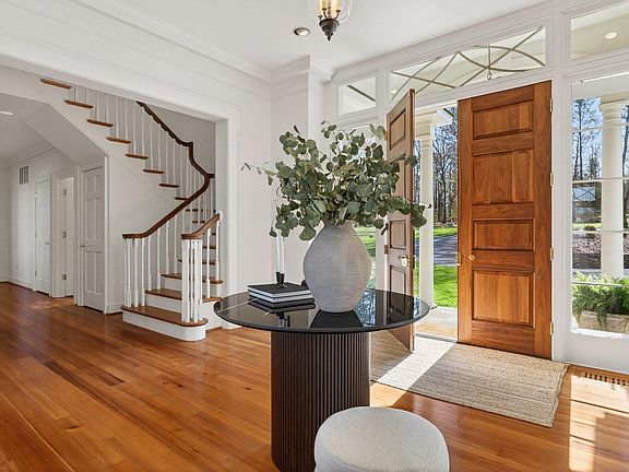 4th image of 1480 Garth Gate Ln