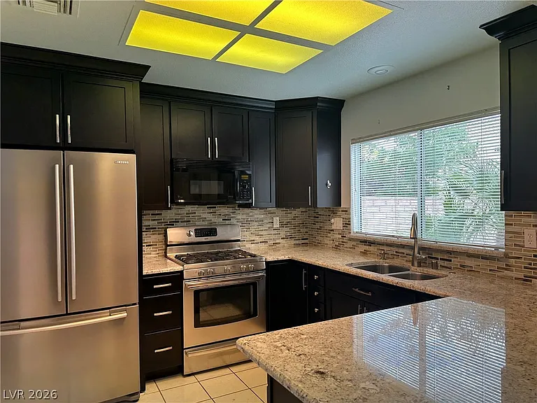 3013 Hawksdale Dr — Photo 3