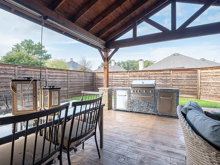 9712 Spring Dr — Photo 20
