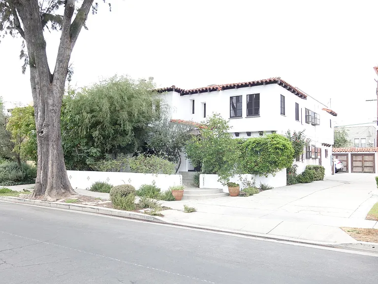 8447 W 4th St #GROUND FLOOR — Photo 2