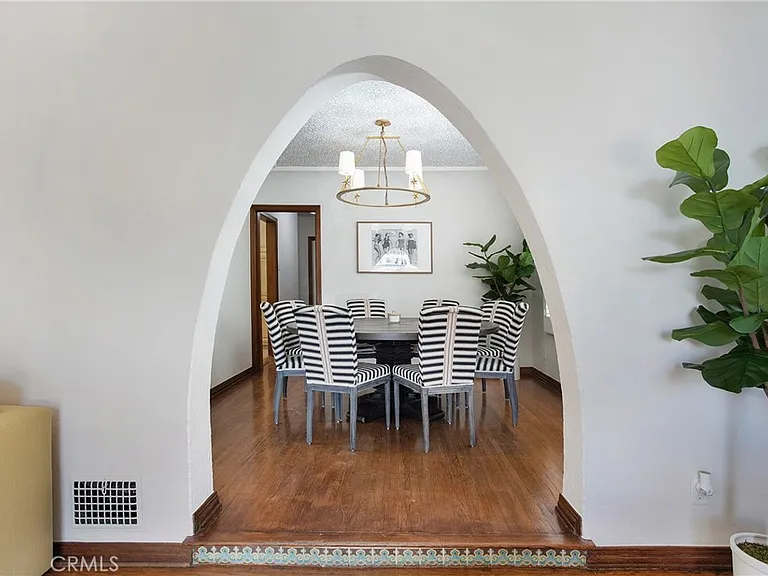 26 La Verne Ave — Photo 34