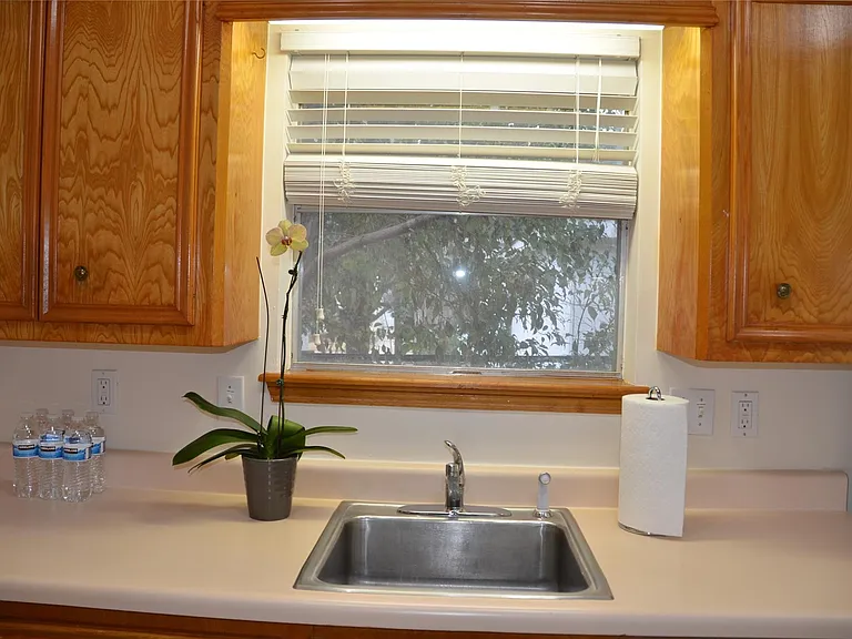 6507 Morningside Dr #UPSTAIRS — Photo 9