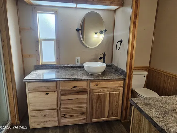 1130 N Wenas Rd Unit 6, Selah, WA 98942
