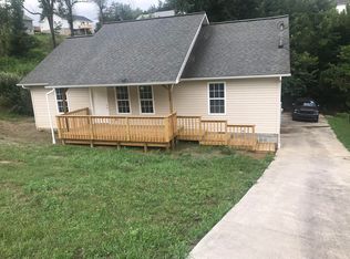 220 Sandy Hill Rd, La Follette, TN 37766