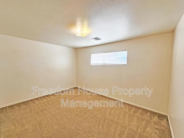 2341 E Calvada Blvd #2 — Photo 17