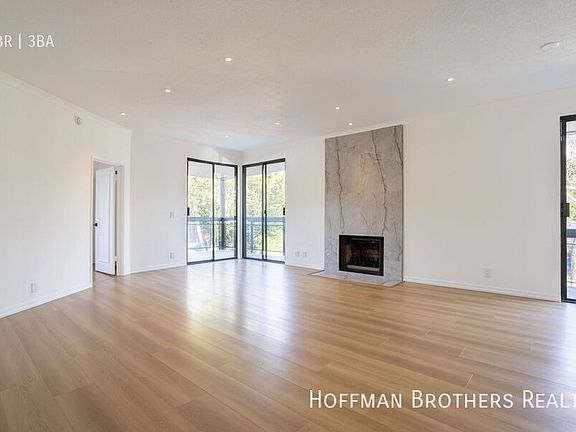 4th image of 723 Westmount Dr APT 201