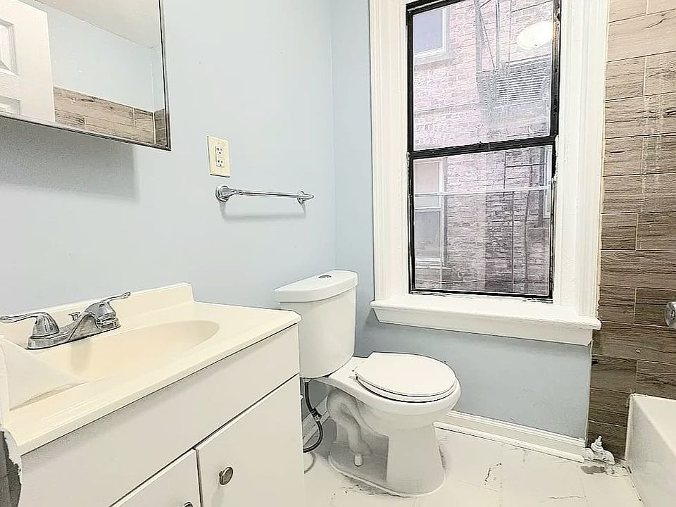 2nd image of 75 Carnegie Ave APT 12