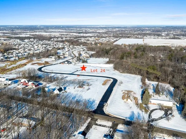 5005 Half Crown Run #24, De Pere, WI 54115