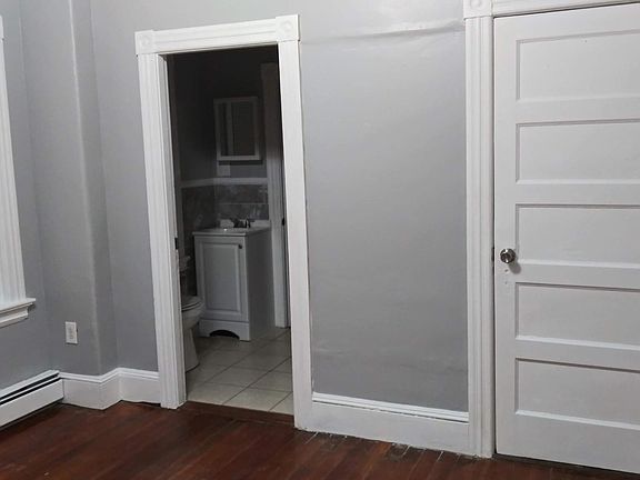 bedroom #1