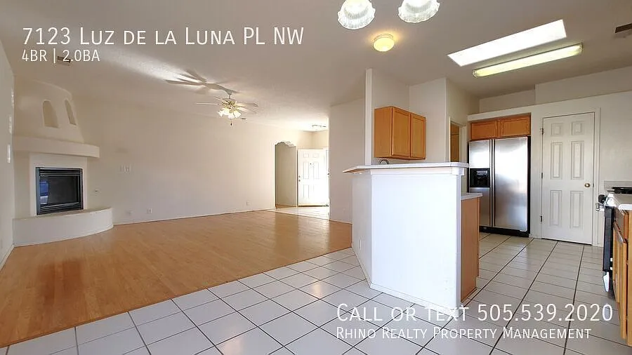Beautiful 4 Bedroom, 2 Bath In The NW! — Photo 3