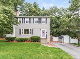 2 Sharon St #A, Tewksbury, MA 01876