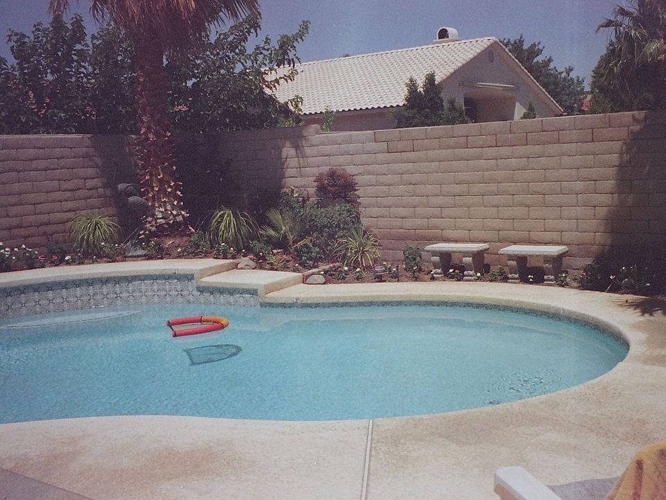 Pool and back corner garden