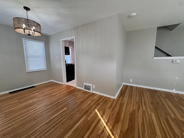 107 Euclid Ave — Photo 2