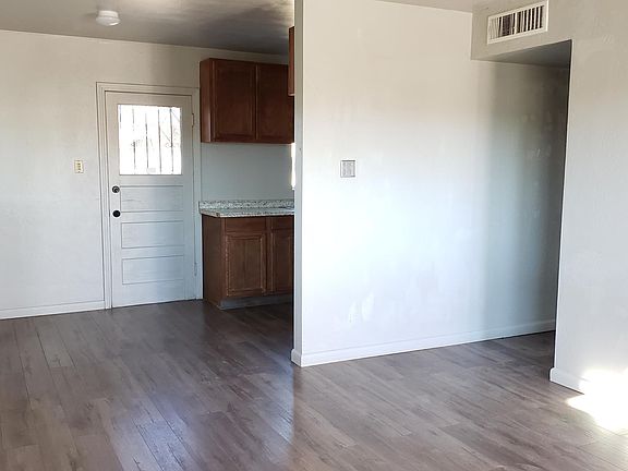 4th image of 4831 Sierra Madre Dr