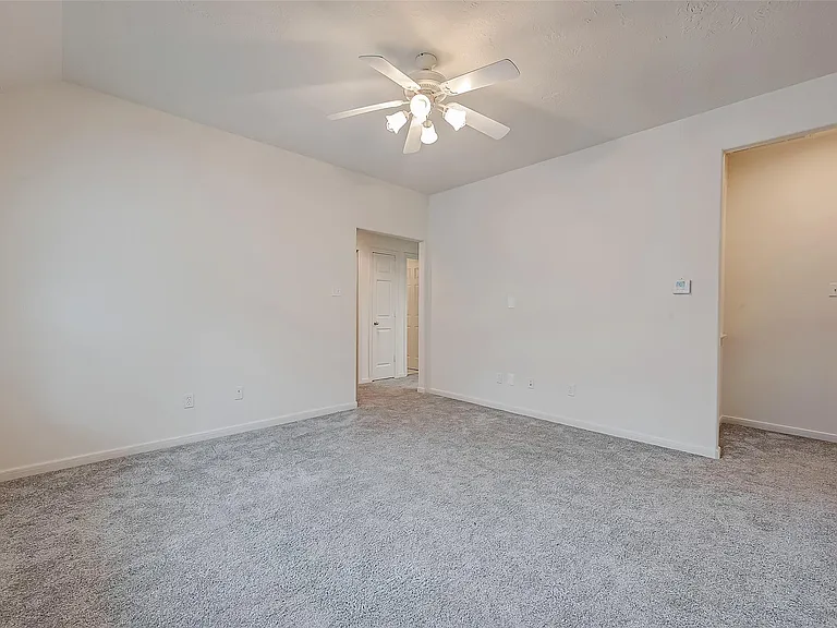 22 Stone Arrow Pl — Photo 17