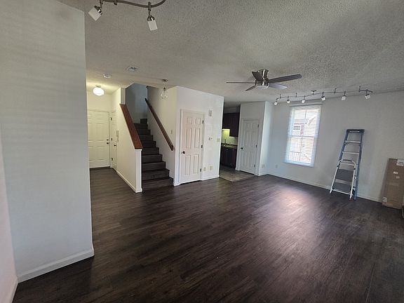 5th image of 3225 Domain St APT 3