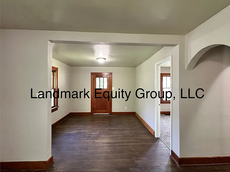 3006 Messanie St — Photo 11