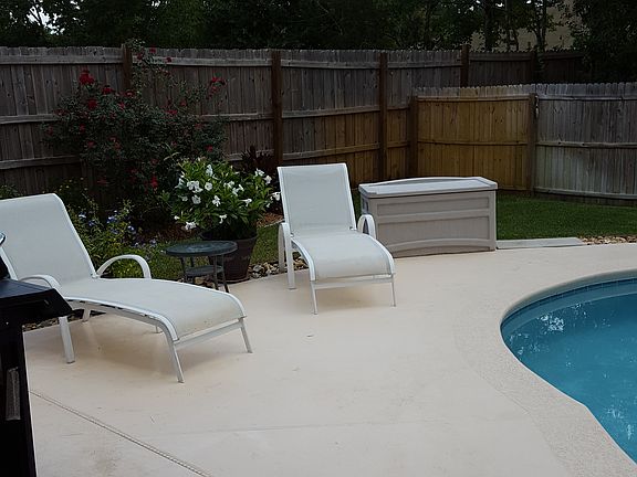 Privacy fence & patio