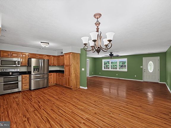 5th image of 3466 Dovel Hollow Rd