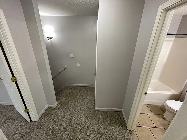 190 Benson Pike Duplex — Photo 22