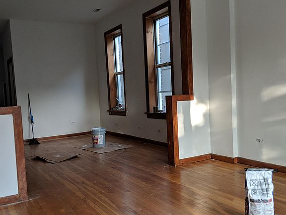 4th image of 1221 N Rockwell St APT 2
