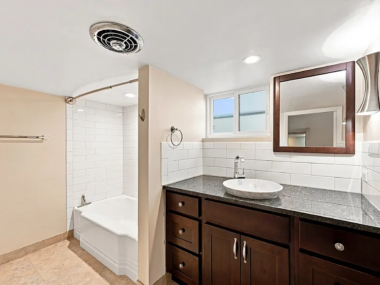 741 Harrison St — Photo 24