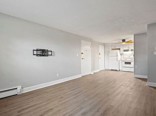 1105 Lexington St Unit 10-2, Waltham, MA 02452