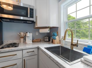6 Sunset Dr, Old Orchard Beach, ME 04064