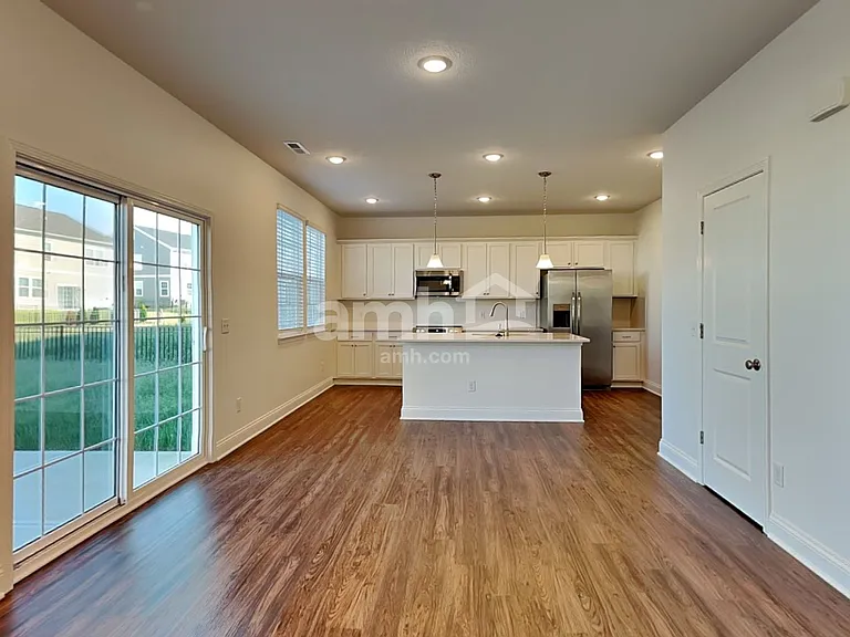 8331 Merlin Dr — Photo 6