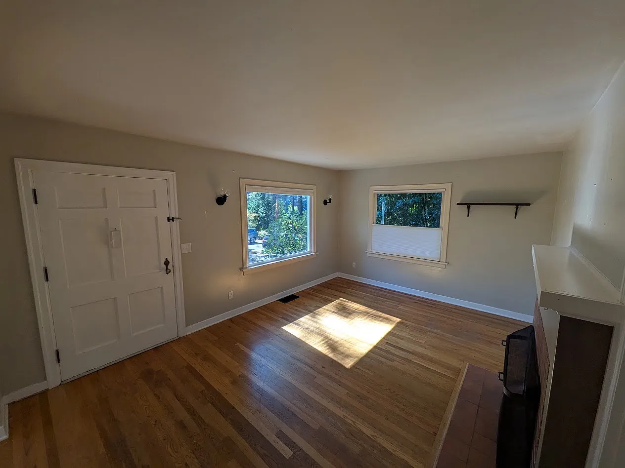 2 bed, 1.5 bath, 1000 sqft, $2,995 — Photo 2