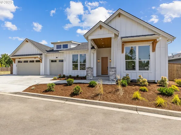 1207 NW 150th St, Vancouver, WA 98686