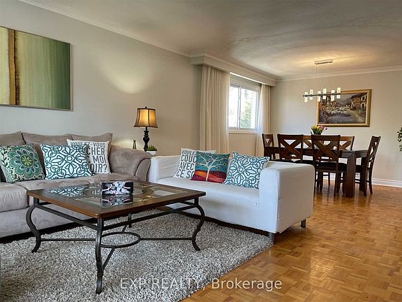 3rd image of 23 Markhaven Rd