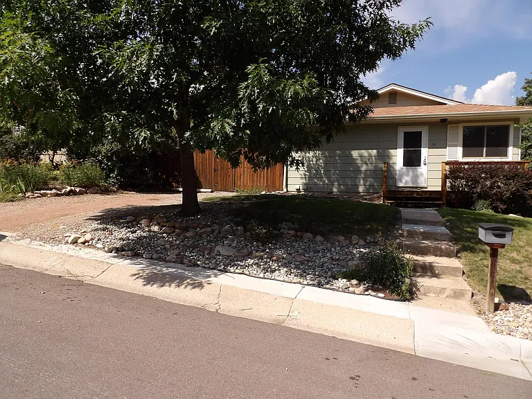 24 El Sereno Dr — Photo 2
