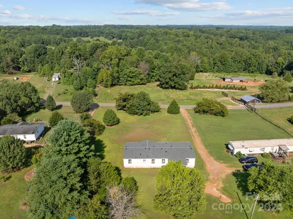 1321 Clarence Beam Rd, Cherryville, NC 28021