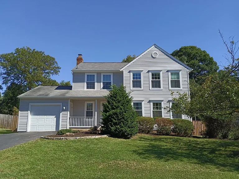 345 Silver Ridge Dr — Photo 1