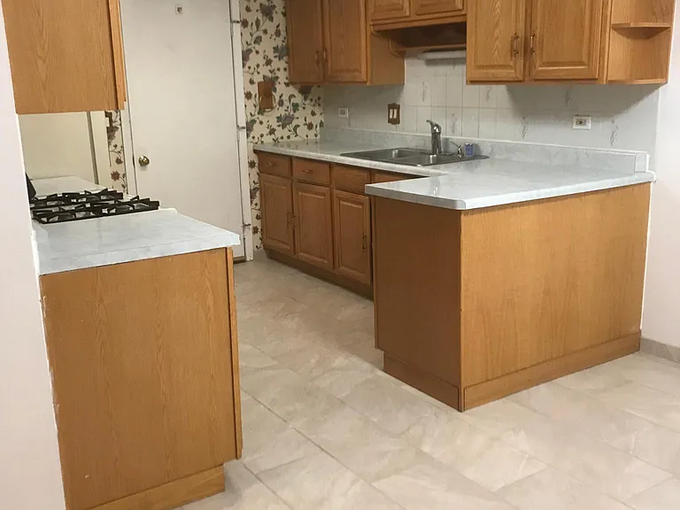 3882 Sandpiper Dr — Photo 1