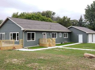 426 W Wheeler Rd, Auburn, MI 48611