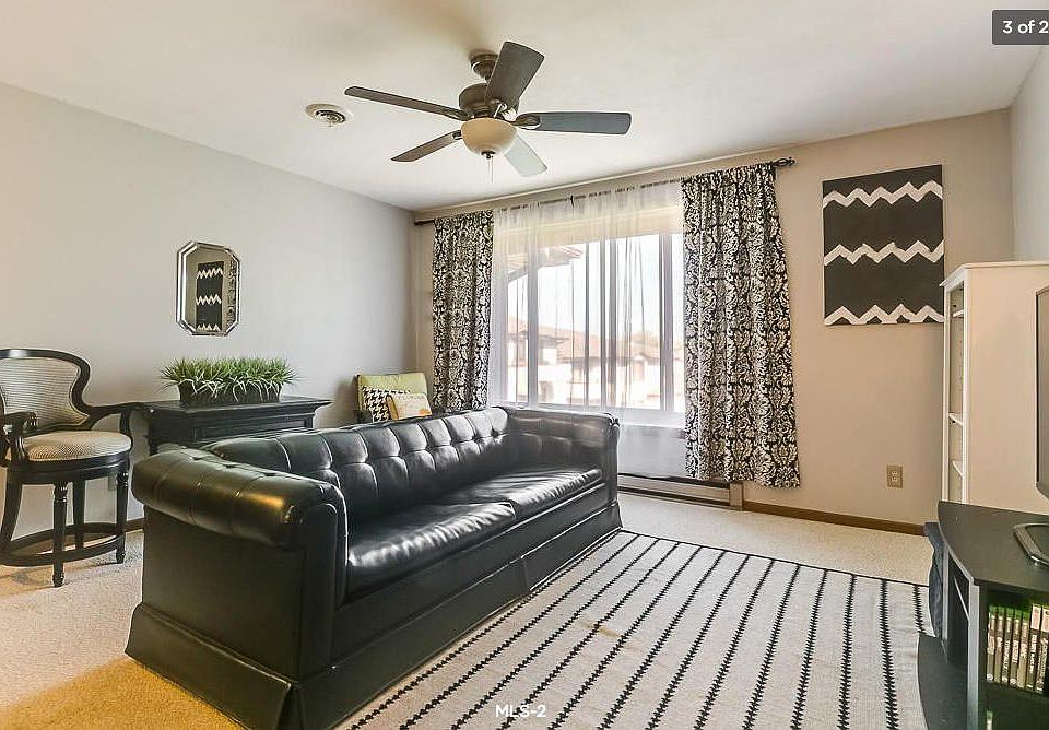 Living room 2