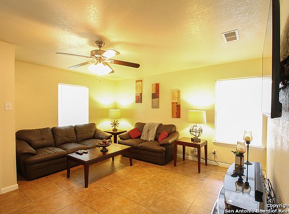 5th image of 326 Cable Dr