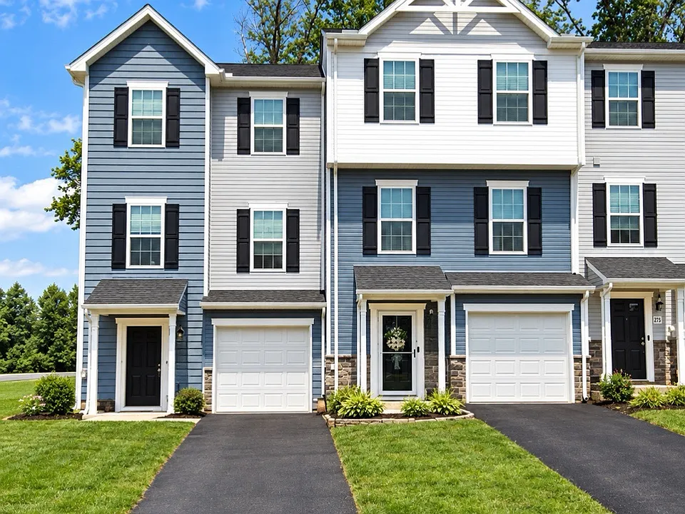 67 Ayrshire Dr