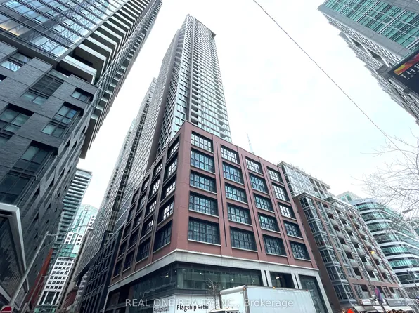 55 Mercer St, Toronto, ON