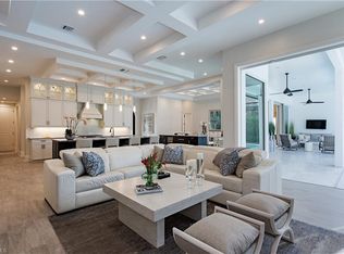 7035 Greentree Dr, Naples, FL 34108